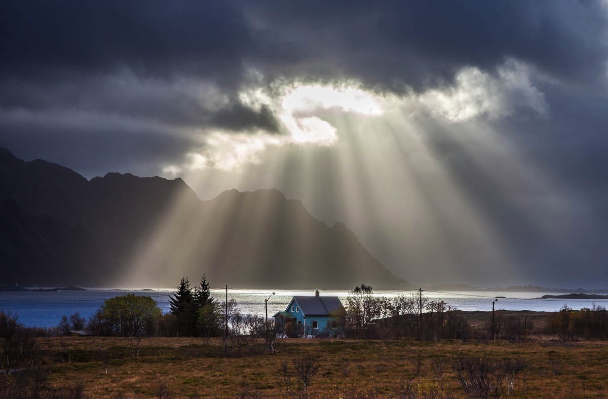 lofoten autumn