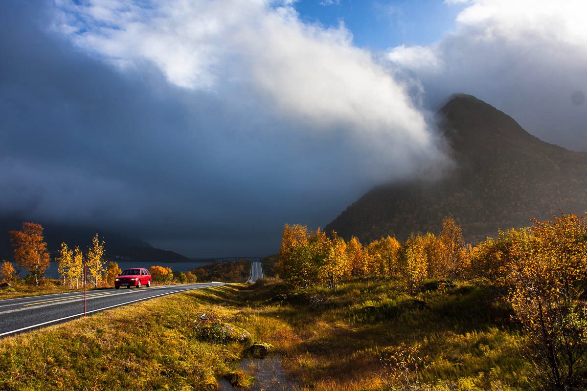 lofoten autumn