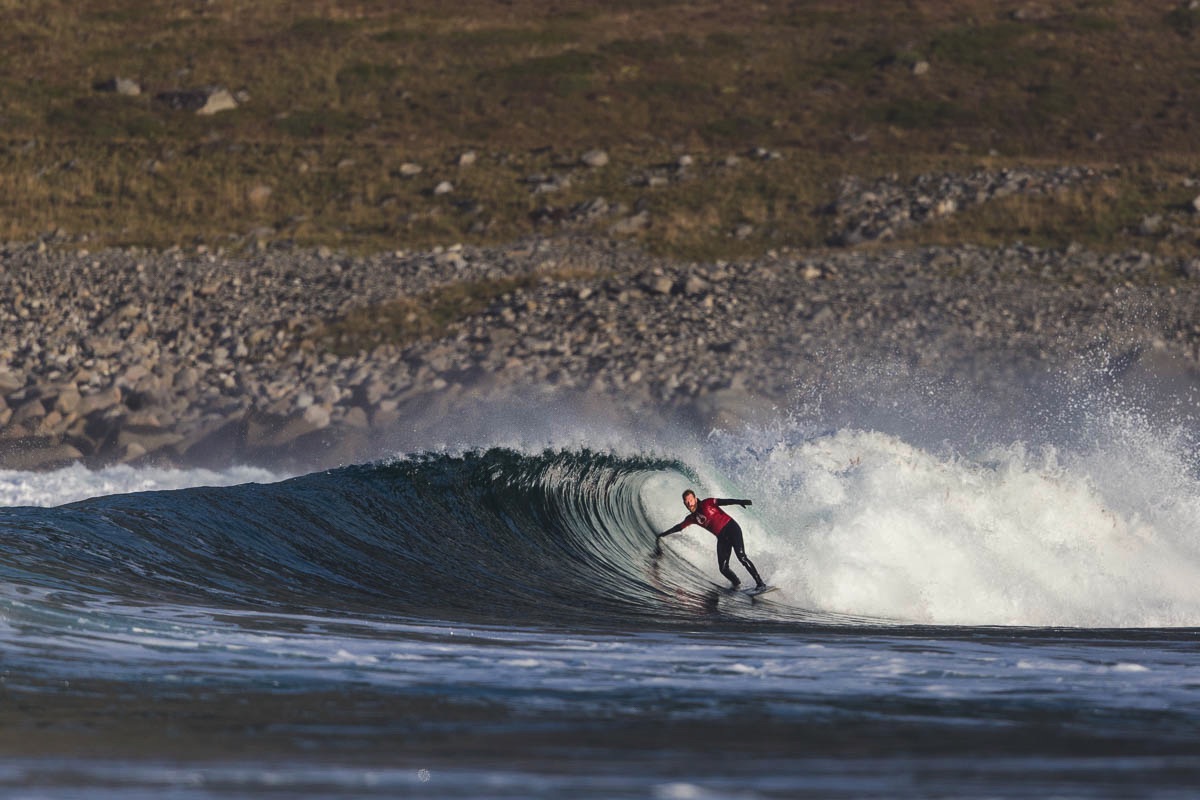 lofoten surfing