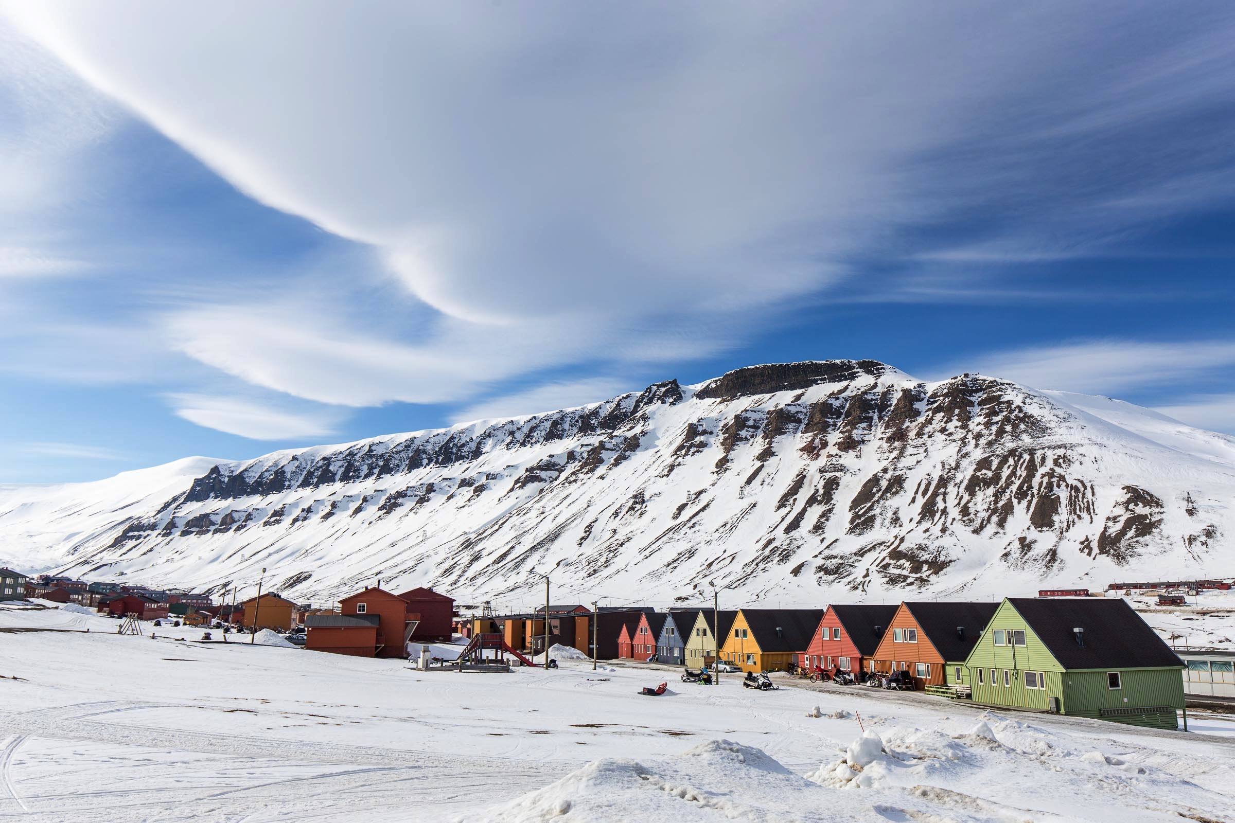 spitsbergen, svalbard, longyearbyen